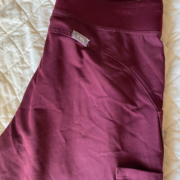 Figs Burgundy Scrub pant - Picture 3 of 6